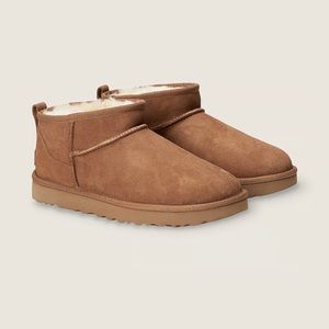 UGGS mini ultra boot